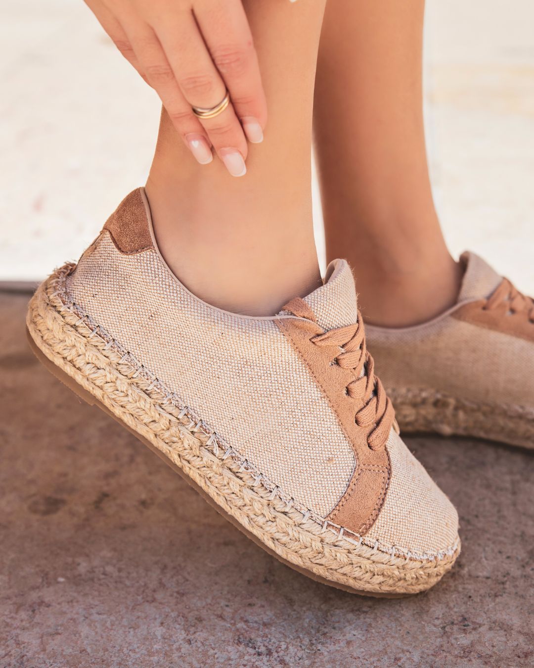 Basket femme espadrille beige et camel à lacets - Jennifer