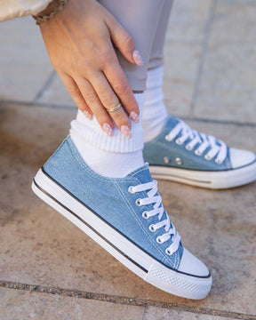 Basket femme en toile bleue jeans à lacets - Sandra - Casualmode.fr